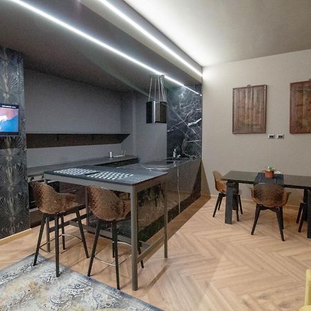 トリノLuxury Museo Egizio - Esclusivo Trilocale In Pieno Centro - Free Wifiアパートメント エクステリア 写真